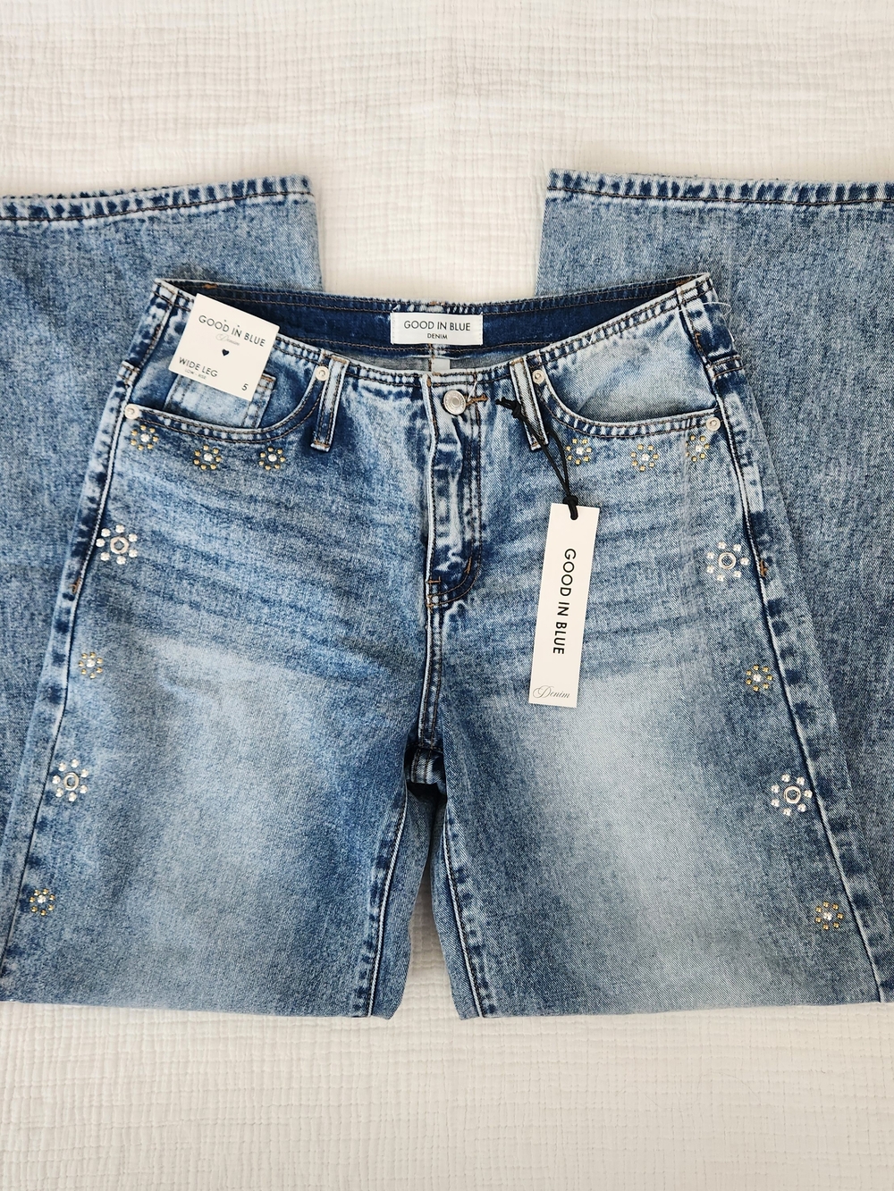 Women's Light Blue Embroidered Straight Jeans